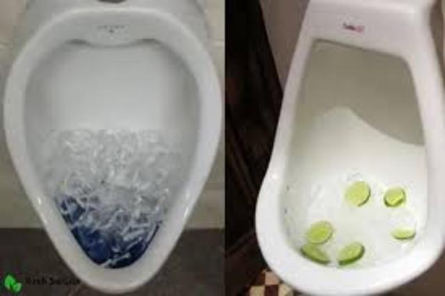 Nhấn xả nước mạnh